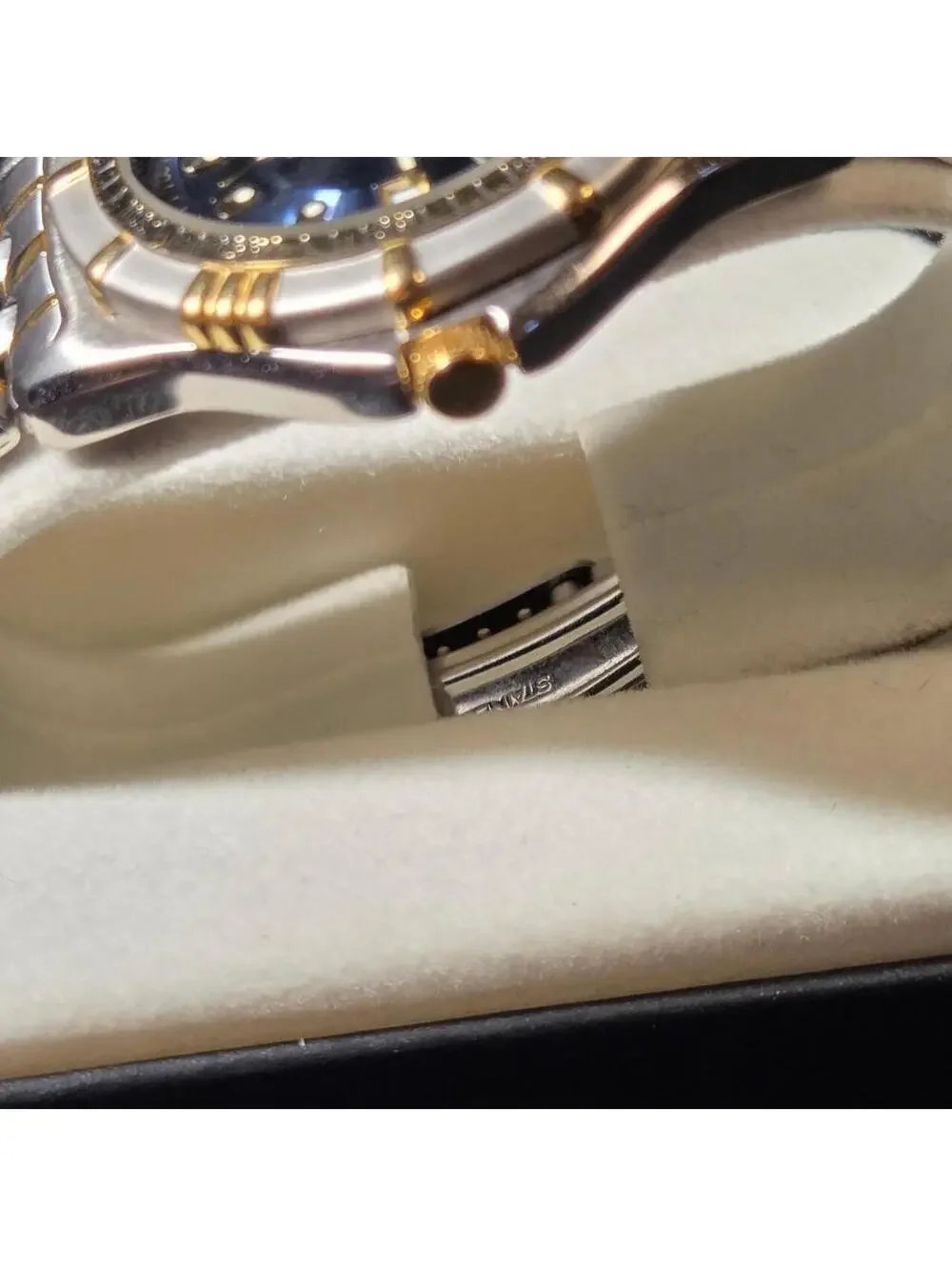Vintage (2001) Caravelle by Bulova 